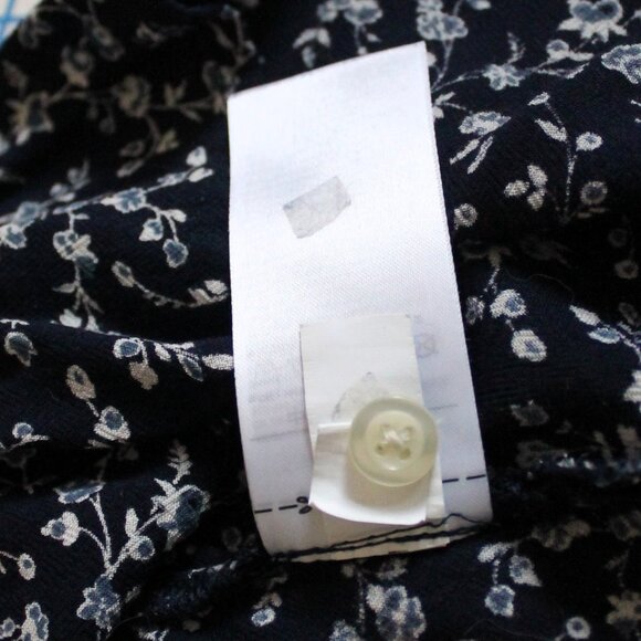 Gap Navy Blue Floral Blouse, Small - Picture 11 of 11